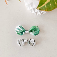 Load image into Gallery viewer, tropical vibes bow
