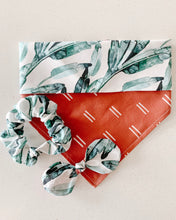 Load image into Gallery viewer, matching scrunchies