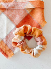 Load image into Gallery viewer, matching scrunchies